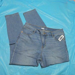 Old Navy Mid-Rise Super Skinny Jeans